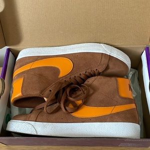 EUC NIKE SB ZOOM BLAZER MID PECAN SZ 9